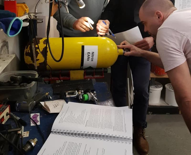 Visual Inspection and Valve Service of Cylinders in Cyprus